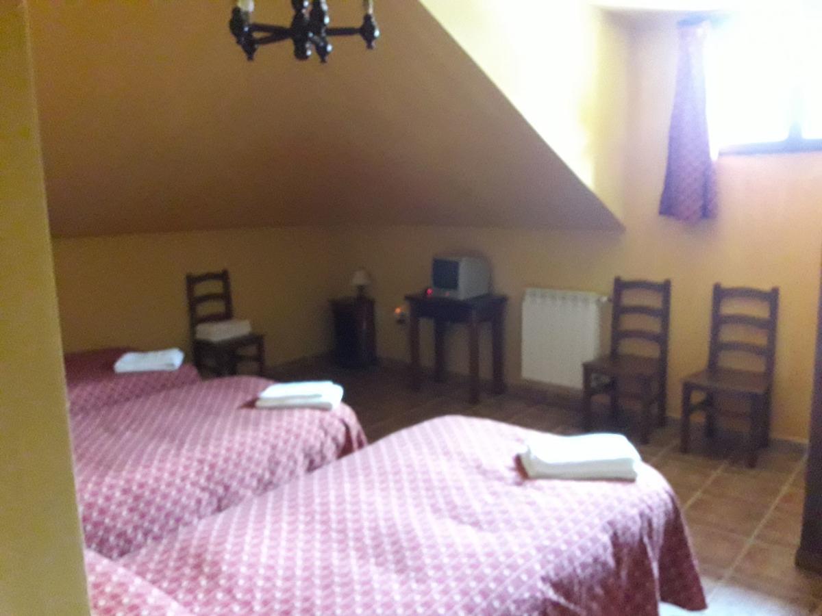La Casa Vieja En Valdeon Hotel Soto De Valdeon ภายนอก รูปภาพ