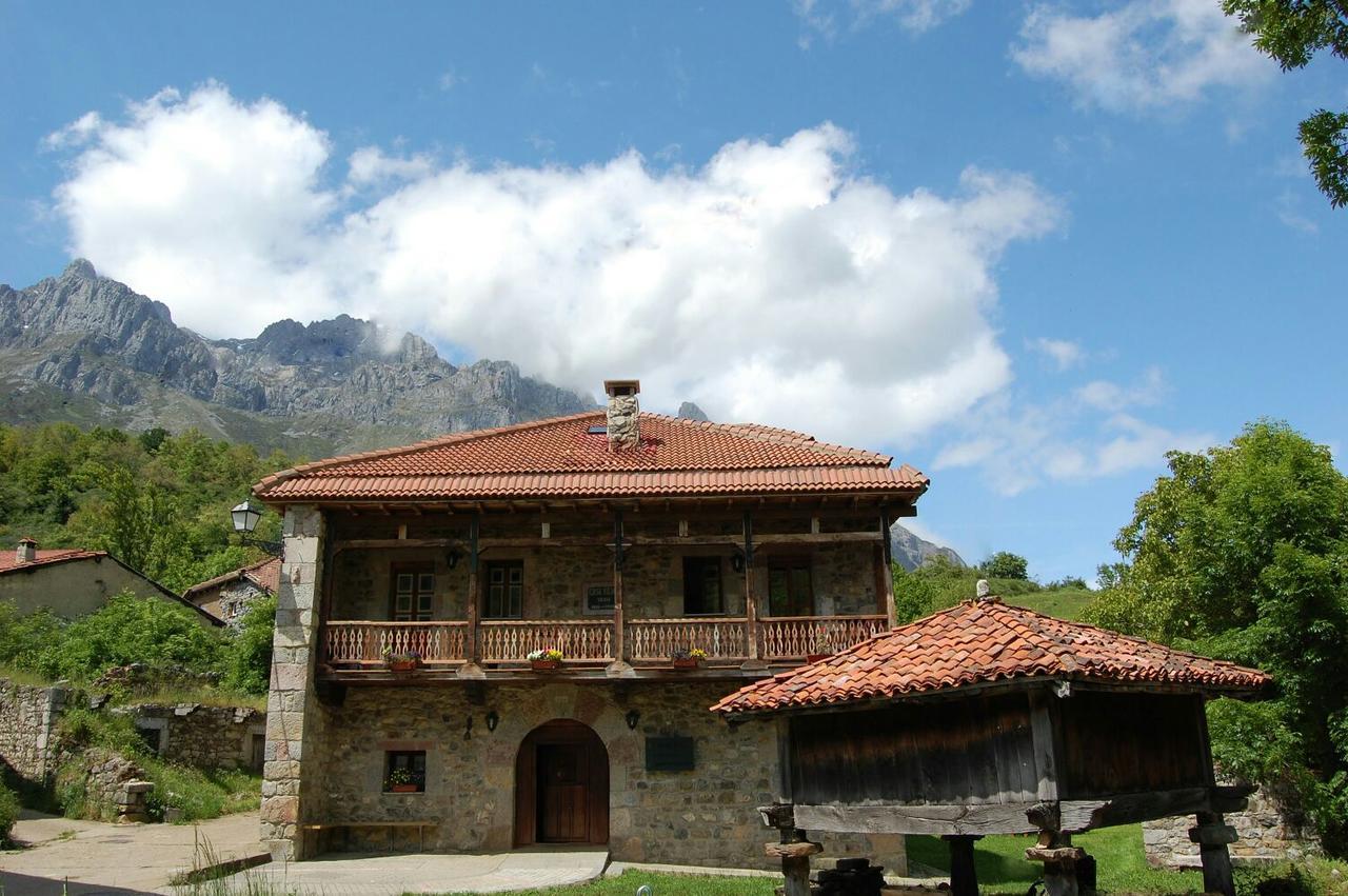 La Casa Vieja En Valdeon Hotel Soto De Valdeon ภายนอก รูปภาพ